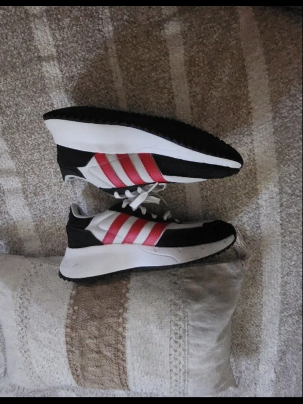 Adidas Retro Runner Sneakers in White, Black & Red